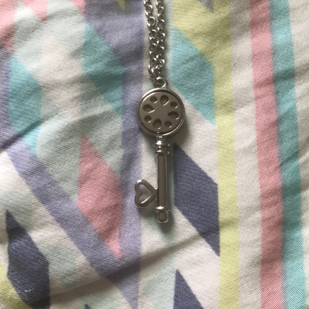 Key necklace - Picture 4 of 4